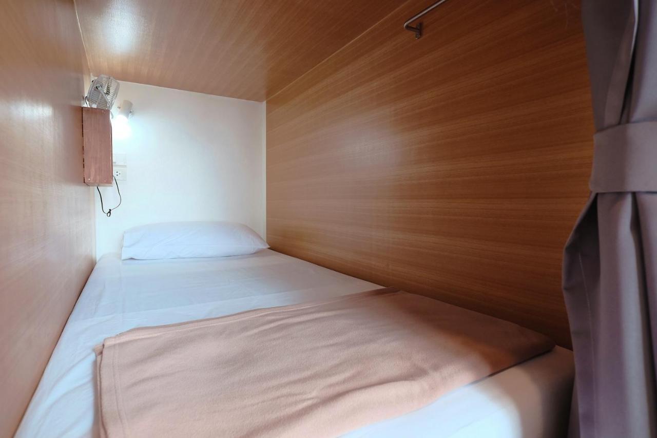 Wayha Hostel Don Mueang Airport Bangkok Exteriér fotografie